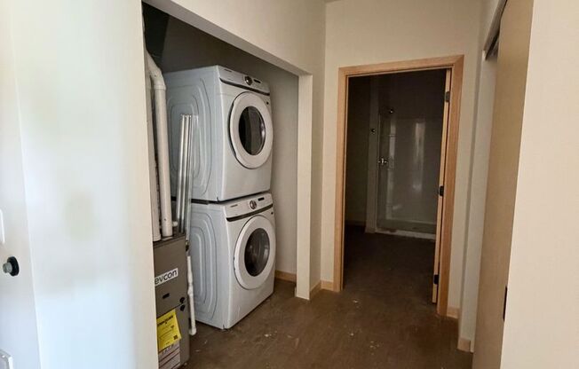 1 bed, 1 bath, 706 sqft, $2,050, Unit 338