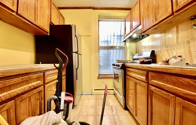 423 Lincoln Pl Apt 5