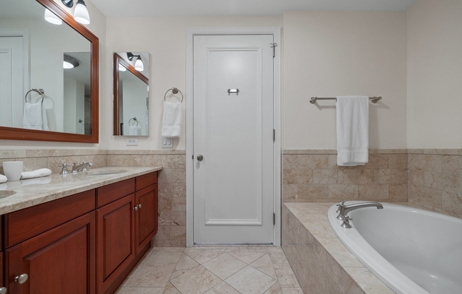4 beds, 3.5 baths, 3,246 sqft, $35,000, Unit 19E