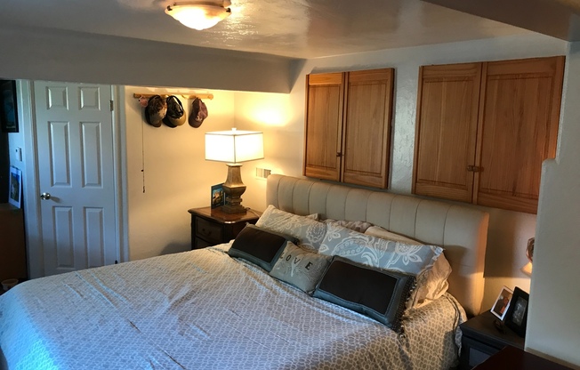 3 beds, 2 baths, $4,800