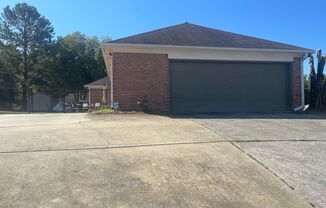 4 beds, 2 baths, $2,000