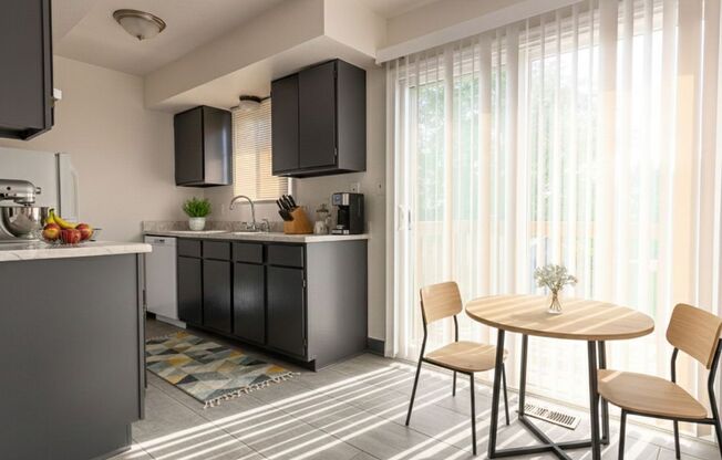 2 beds, 1.5 baths, 1,200 sqft, $1,295, Unit 1420-01