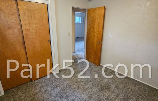 3 beds, 1.5 baths, $2,195