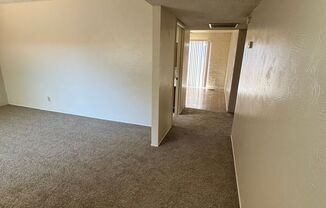 2 beds, 2 baths, 1,000 sqft, $999, Unit 4549 E Bellevue Street