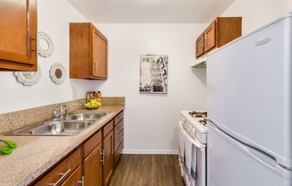 Harbor View Apartments