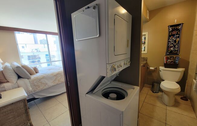 1 bed, 1 bath, $2,400