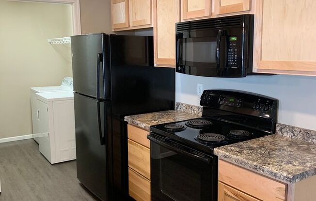 2 beds, 2 baths, 1,011 sqft, $1,255, Unit 2320-208
