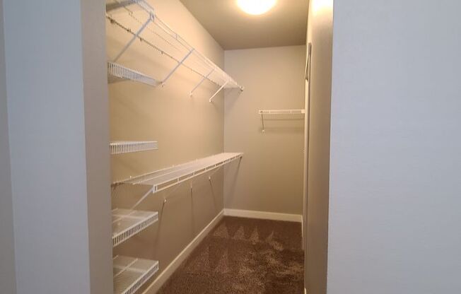 2 beds, 2 baths, $1,495, Unit 117