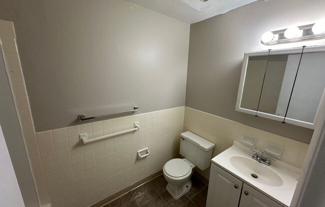 Studio, 1 bath, $916, Unit 111