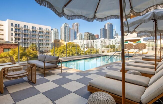 Studio, 1 bath, 396 sqft, $2,404, Unit PH723