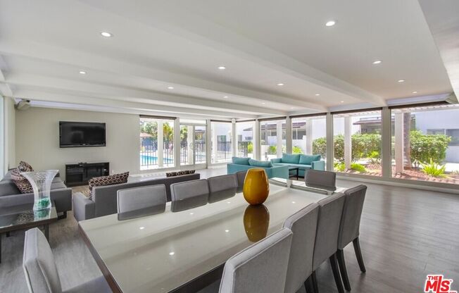 2 beds, 3 baths, 2,085 sqft, $7,250, Unit 1207