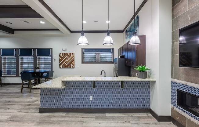 the preserve at ballantyne commons community kitchen and dining area