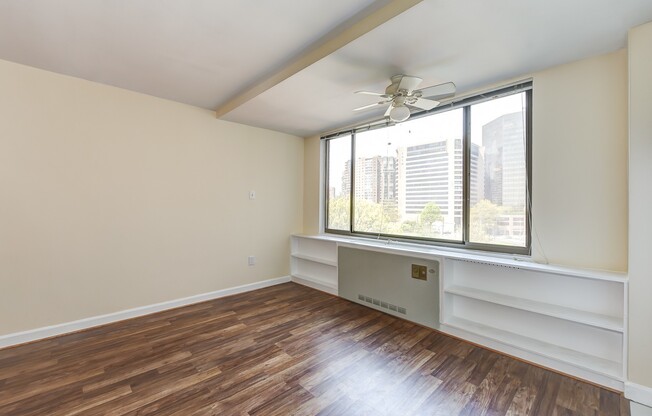 Spacious & Bright Junior One Bedroom at River Place West