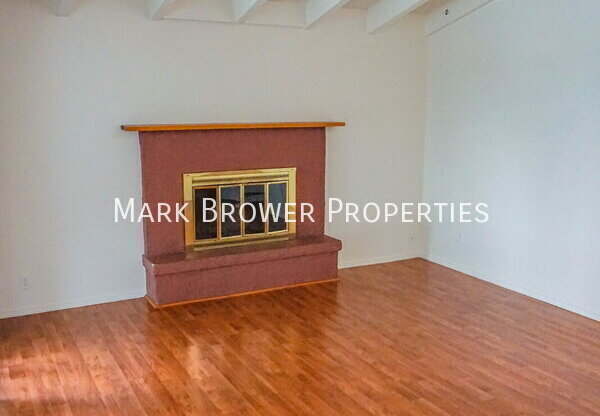 3131 S FAIRFIELD DR