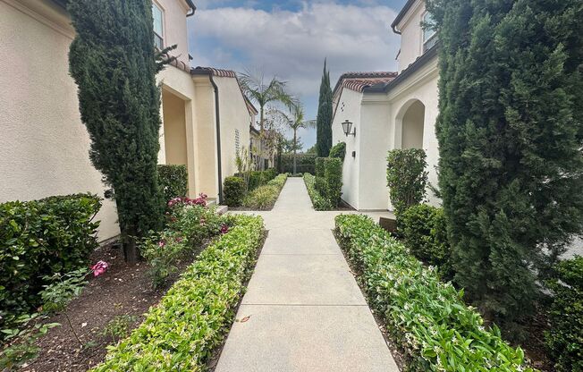 4 BEDROOM HOME FOR LEASING IN Irvine