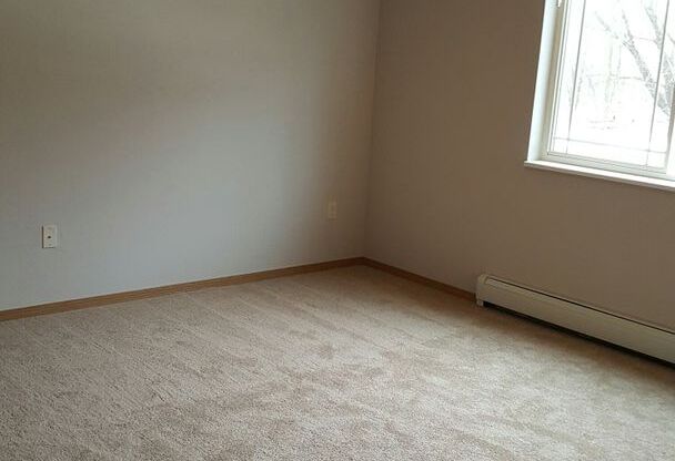 2 beds, 2 baths, 1,076 sqft, $1,475, Unit 4316-01