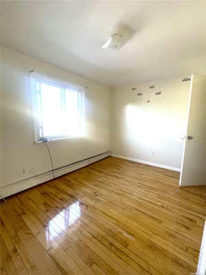 3 beds, 2 baths, 1,250 sqft, $3,300