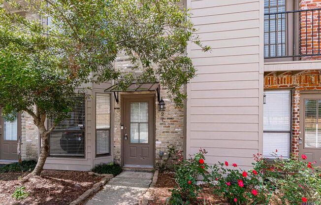 2 beds, 1.5 baths, $1,450, Unit # 27