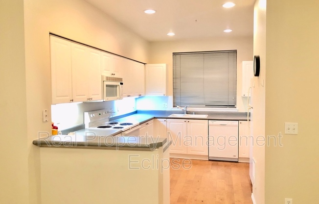 16125 Juanita-Woodinville Way NE #906