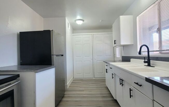 1 bed, 1 bath, 750 sqft, $1,195