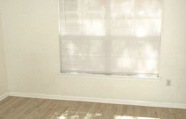 2 beds, 2 baths, $2,050, Unit Unit 5103