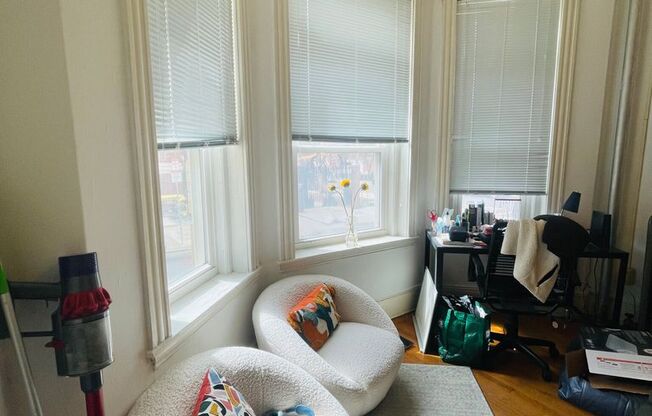 Studio, 1 bath, 335 sqft, $2,250, Unit 15