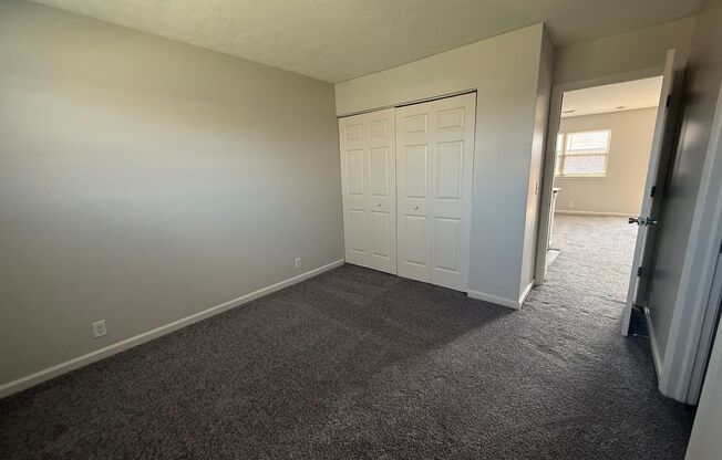 1 bed, 1 bath, 535 sqft, $650, Unit 5006 Sycamore