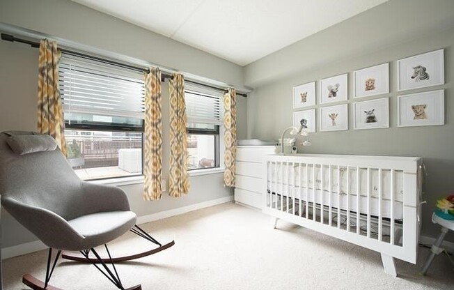 2 beds, 1.5 baths, 836 sqft, $4,750, Unit PHN
