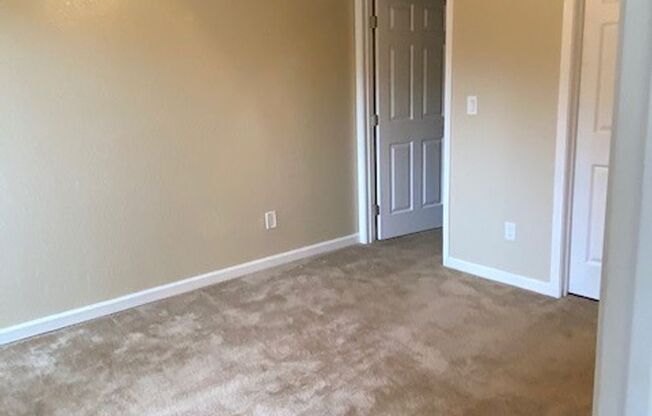 2 beds, 2 baths, 900 sqft, $1,995, Unit 103