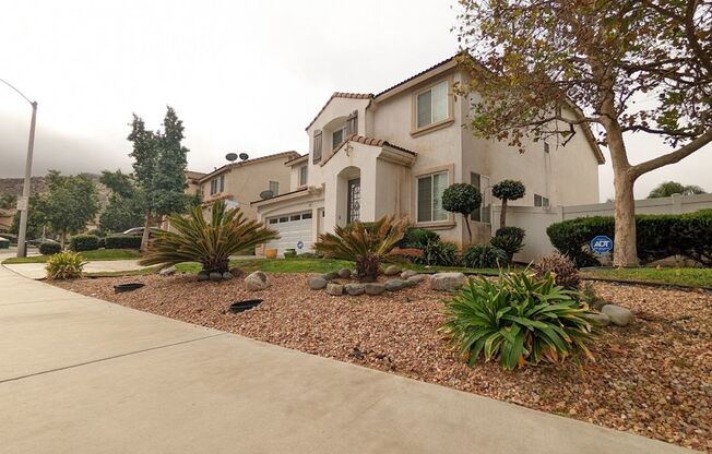 GORGEOUS EXECUTIVE HOME LOCATED IN DESIRABLE RANCHO BELAGO AREA OF MORENO VALLEY.