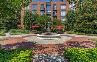 Modern Condo in Old Town Alexandria