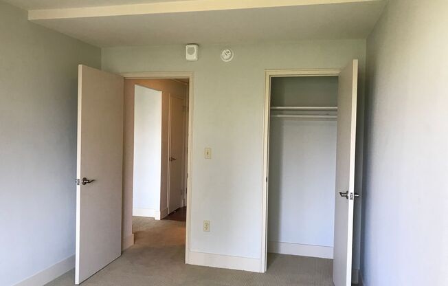 1 bed, 1 bath, $1,695, Unit Unit 905