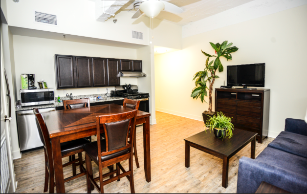1 bed, 1 bath, 700 sqft, $1,325, Unit The Press - 2102