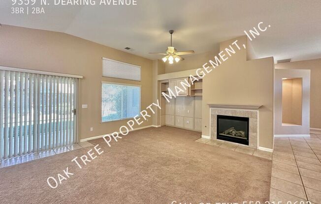 9359 N DEARING AVE