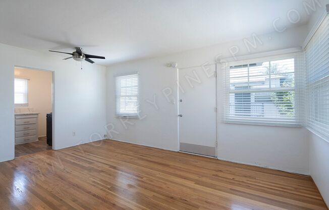 2 beds, 1 bath, $2,995, Unit 2073