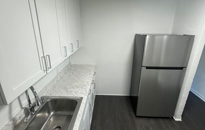 Ocala - 2 Bedroom, 1 Bath Duplex!