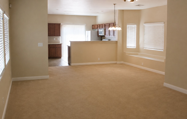 4 bedroom +Den!