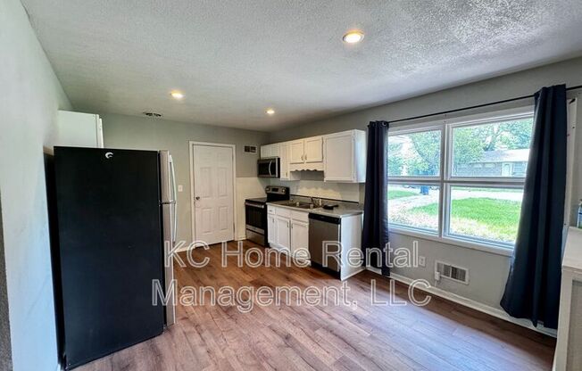 7313 E 109 TERRACE