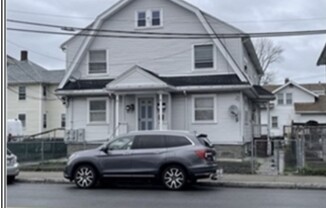8 GREENWOOD AVE