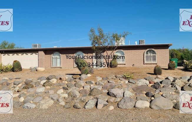 La Cholla & Magee Rd area - 3 bedrooms & 2 bathrooms & a huge yard!