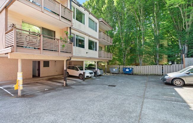 GRBR Greenbrier Apartments