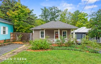 Charming Pet-Friendly Two Bedroom near Downtown Asheville