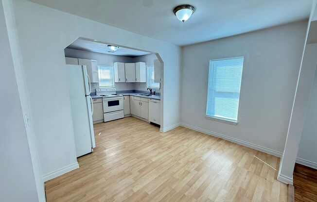 Spacious 3bd | 1ba House near Nob Hill Elementary School!