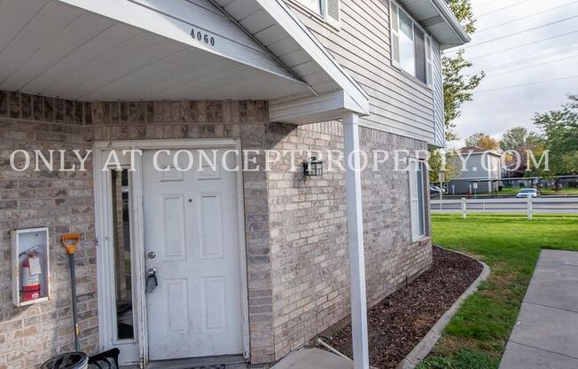 3 beds, 2 baths, 1,350 sqft, $1,799, Unit 4060