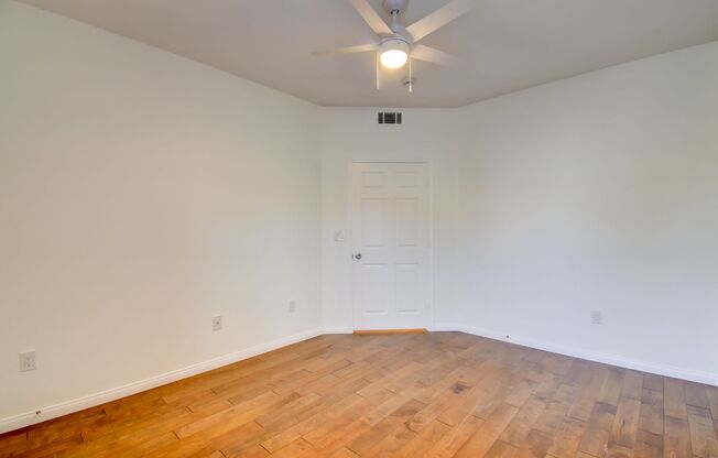 2 beds, 2 baths, $1,600, Unit 823