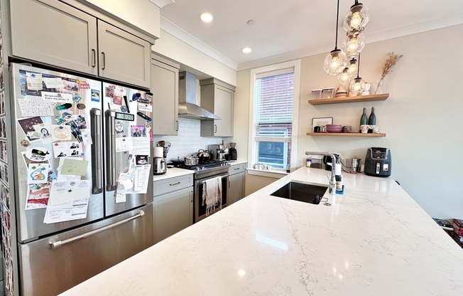 31 ORLEANS ST