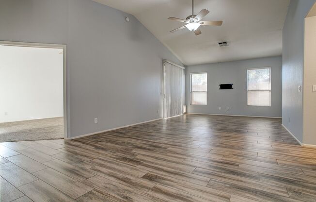 Charming 3 Bedroom available January 1st in San Tan Valley! Located in Johnson Ranch, good walking, Close to Shopping, Schools and so Much More!!!