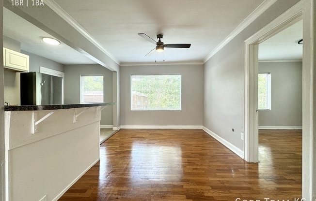 4511 ROANOKE PKWY