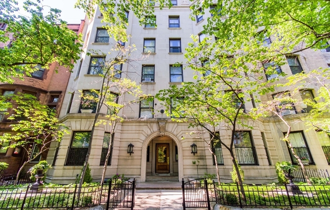 373 COMMONWEALTH AVE