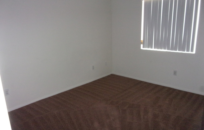 3 beds, 2 baths, $1,700